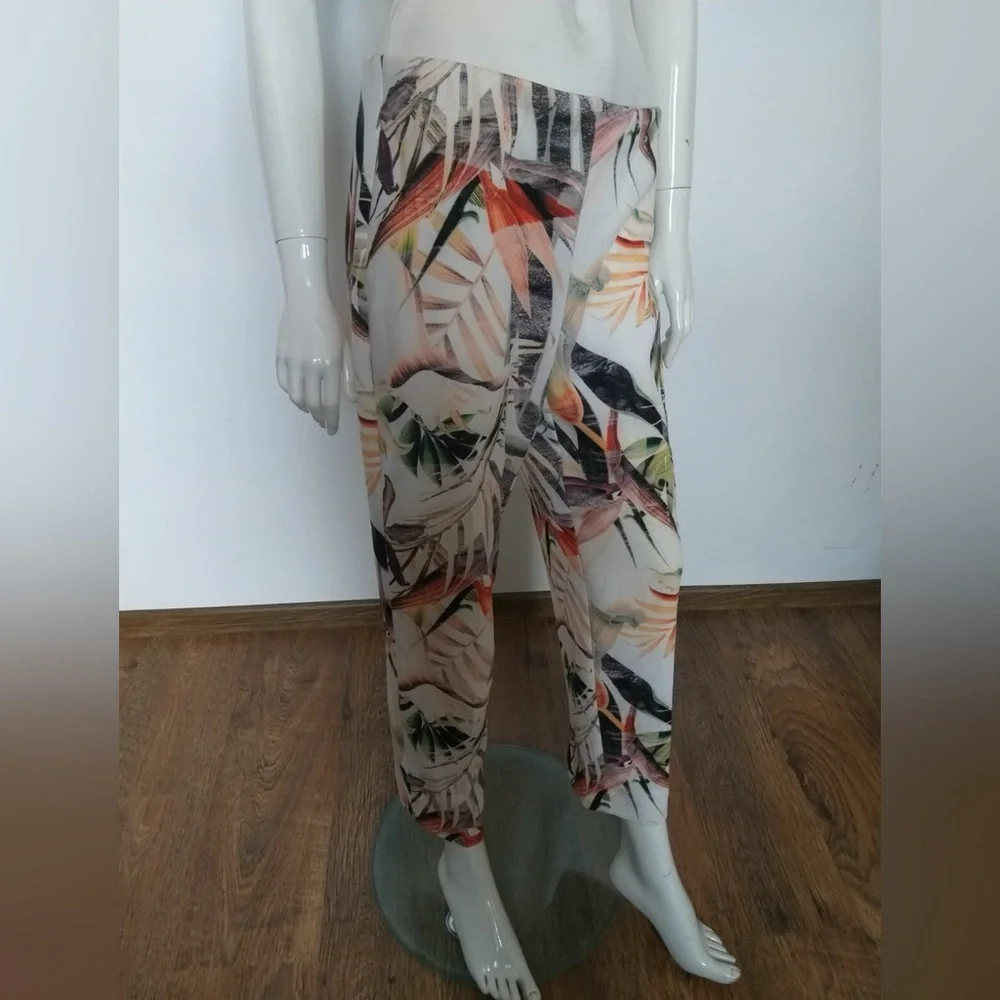Joseph Ribkoff tropical floral ankle length Pants 54024